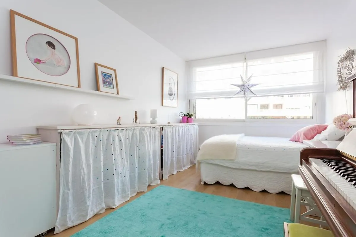 Beautiful Paris Centre Apartment In Garden 0*,